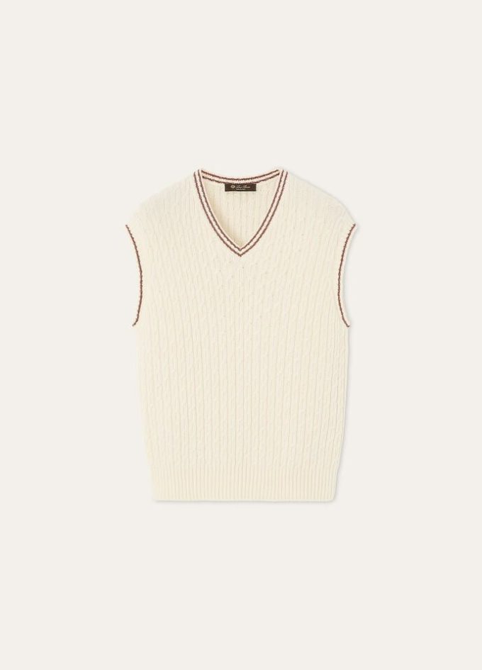 Augusta Vest