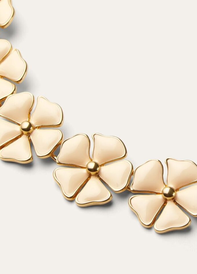 Bloeiende linnen bloemenarmband