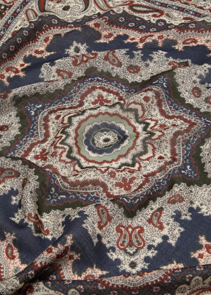 Bloemen Majolica Foulard 90 x 90