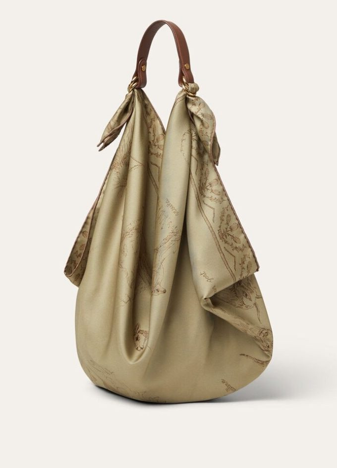 Loro Piana Foulard Handvat