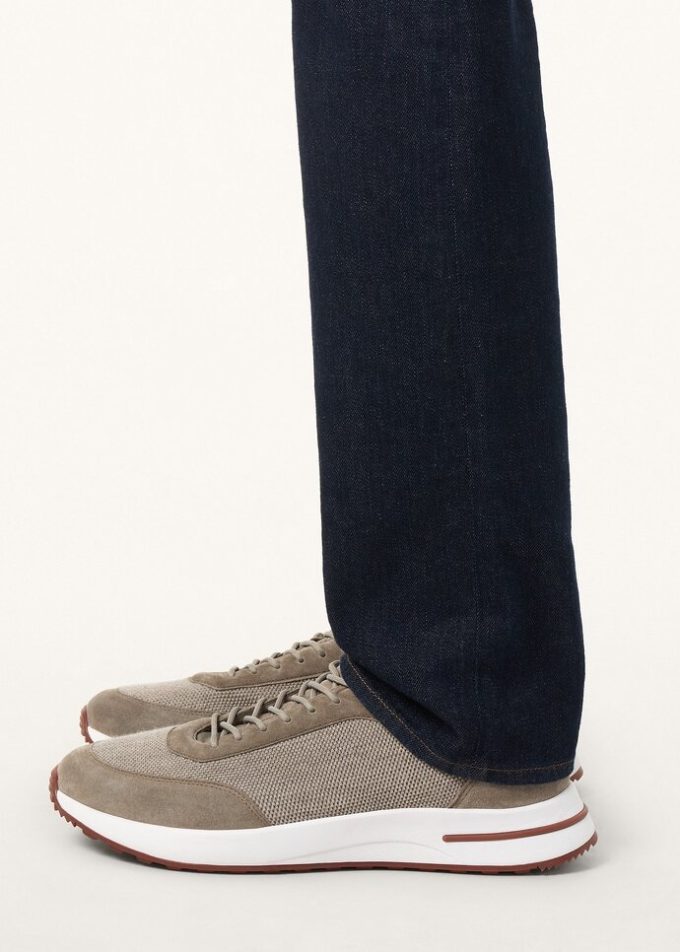 Weekend Walk Sneaker