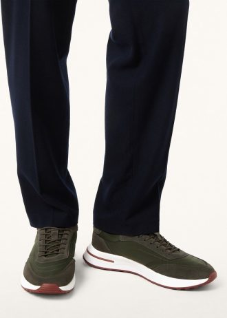 Weekend Walk Sneaker