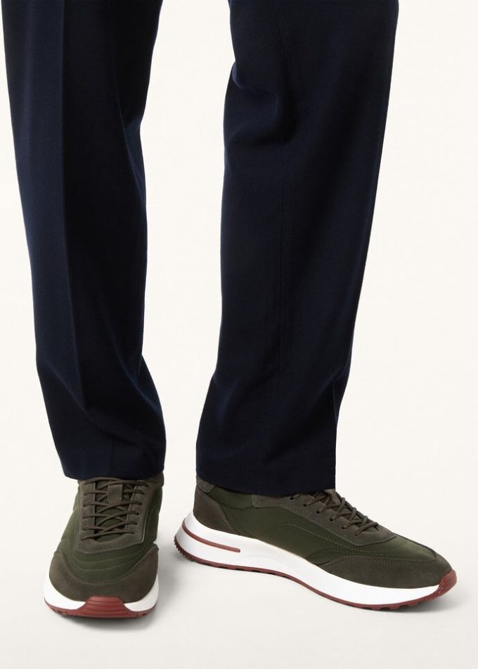 Weekend Walk Sneaker