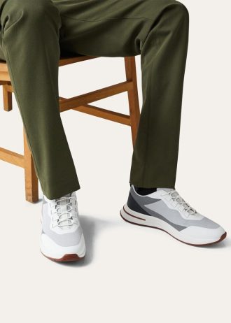 Weekend Walk Sneaker