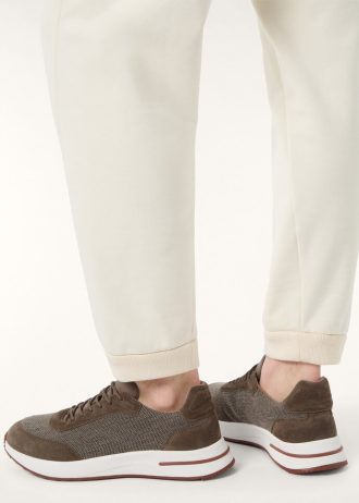 Weekend Walk Sneaker