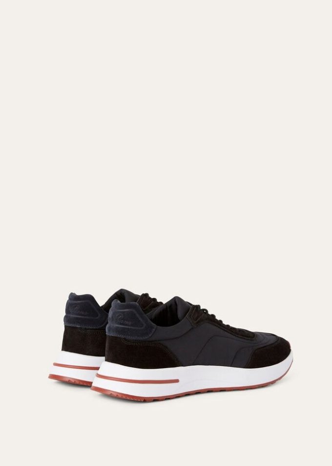 Weekend Walk Sneaker