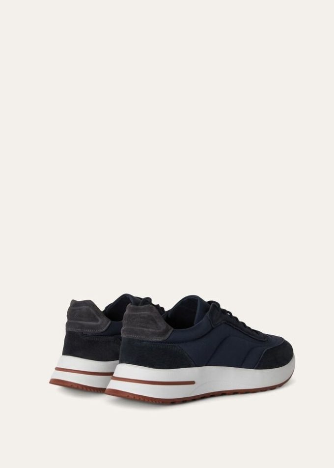 Weekend Walk Sneaker