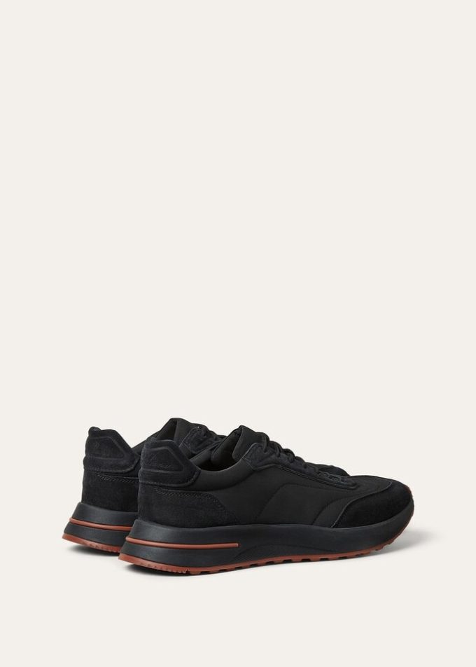 Weekend Walk Sneaker
