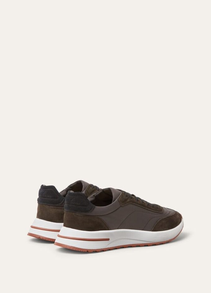 Weekend Walk Sneaker