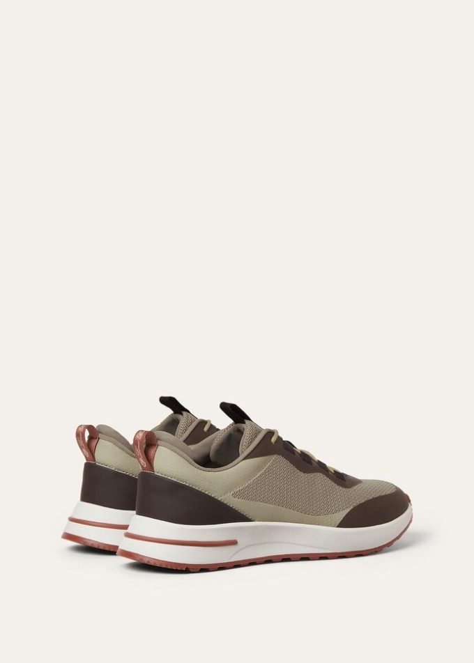 Weekend Walk Sneaker