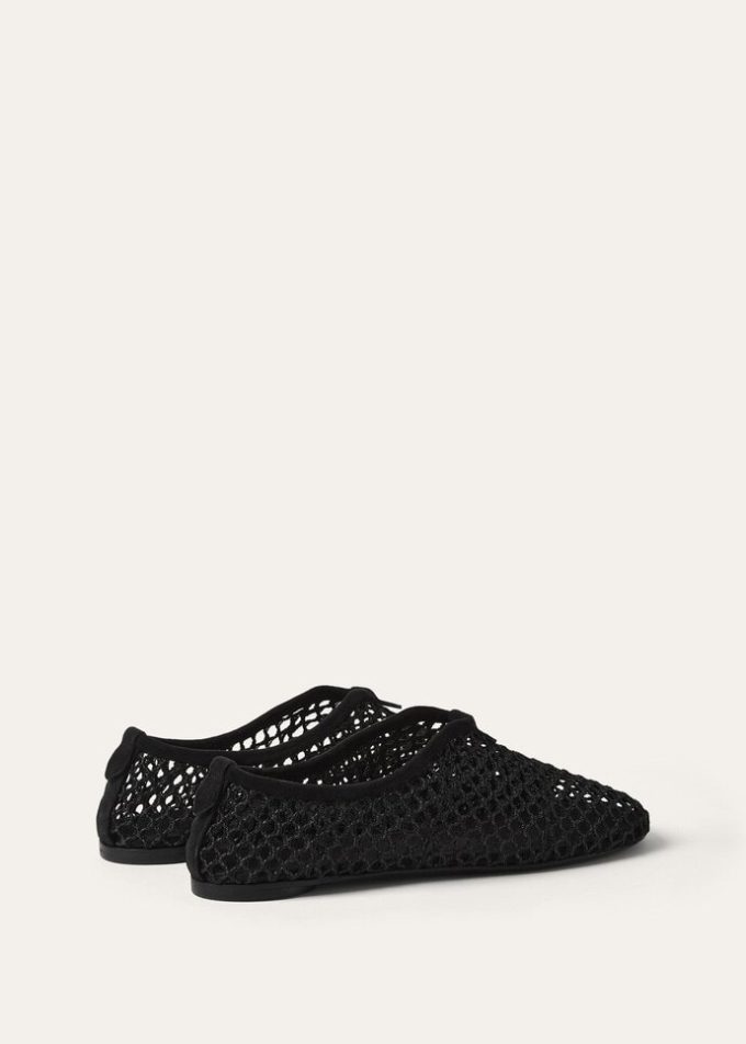 Zwevende platte loafer